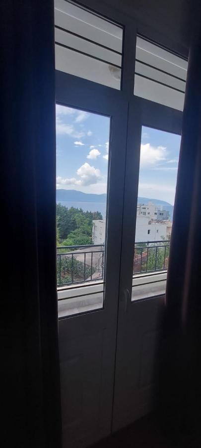 Hotel Kristal Vlorë Exterior foto