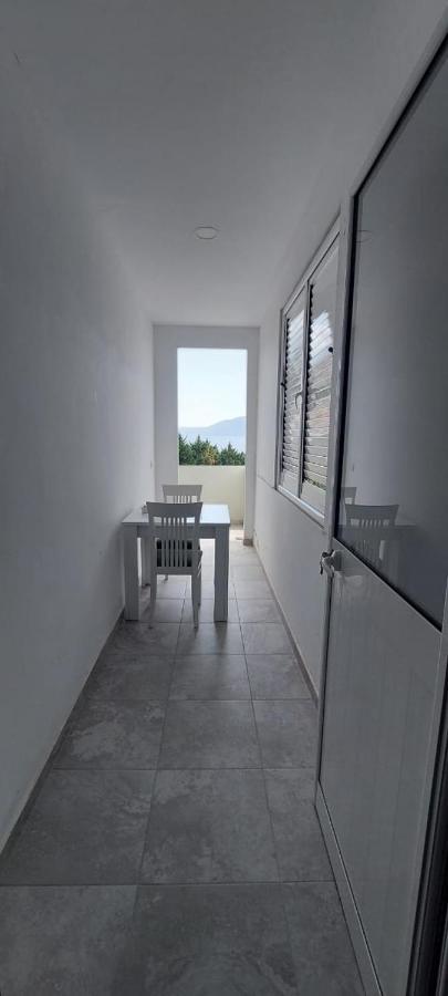 Hotel Kristal Vlorë Exterior foto
